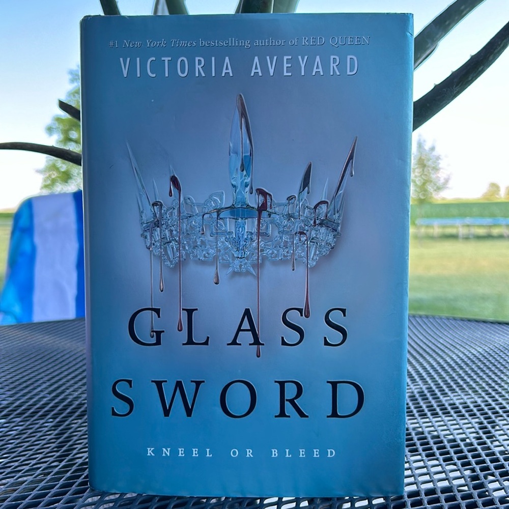 Hardcover Red Queen Series Book Two - Glass Sword Kneel or Bleed